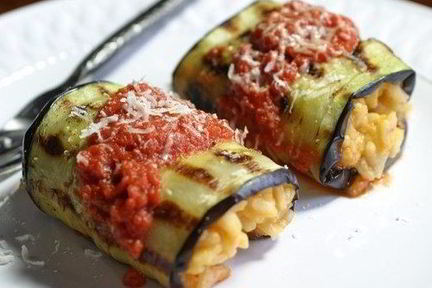 Рулеты из баклажанов с ризотто