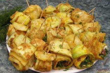 Рулеты Тещин язык из кабачка