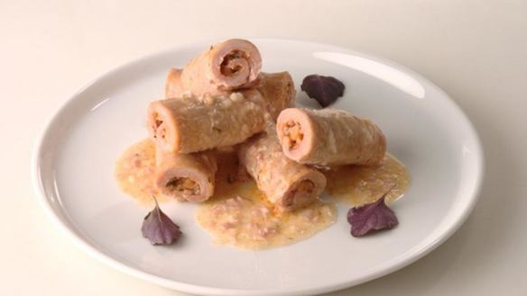 ШАГ 3. тушеные мясные рулеты