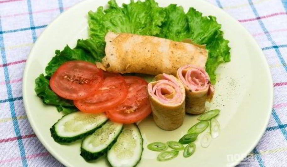 Рецепт яичный рулет с ветчиной