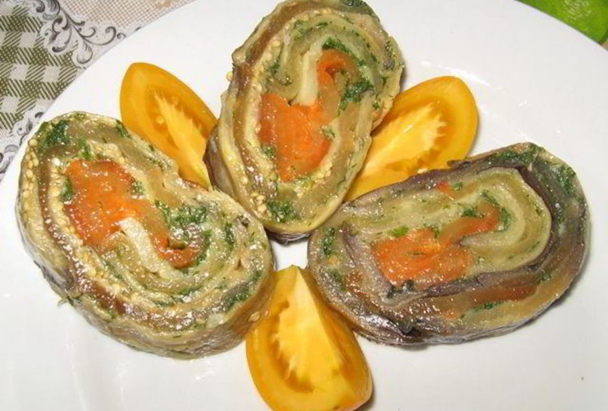 Закусочный баклажанный рулет