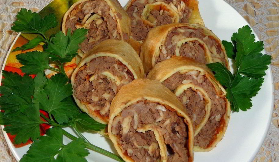 Рецепт закусочный рулет с утиной печенью и сыром