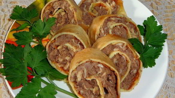 ШАГ 10. закусочный рулет с утиной печенью и сыром