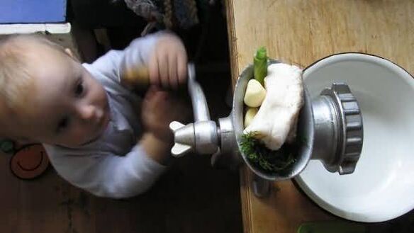 ШАГ 12. сало с зеленью и чесноком