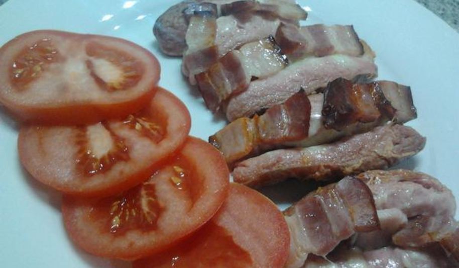 Рецепт сосиски запеченные с беконом