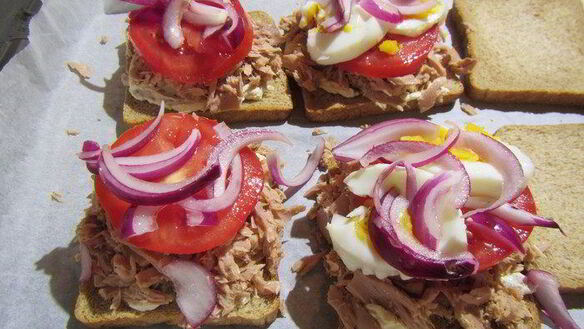 ШАГ 8. сэндвич с тунцом