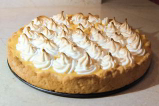 Французкий лимонный тарт с меренгой