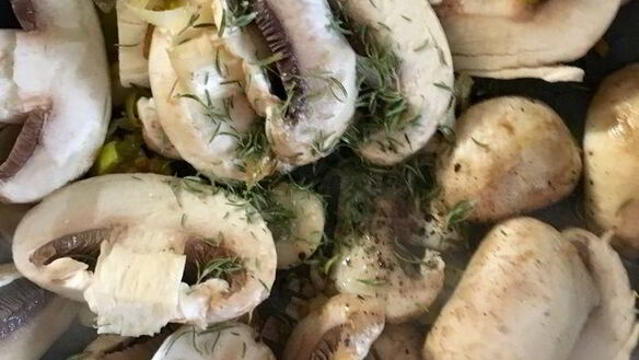 ШАГ 9. мини-тарты с салатом из индейки и овощей