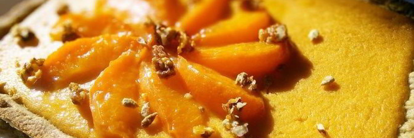 Ореховый тарт с персиковым курдом