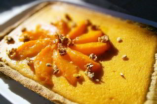 Ореховый тарт с персиковым курдом