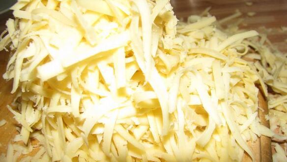 ШАГ 7. тарт 3 сыра с пореем, балыком и оливками