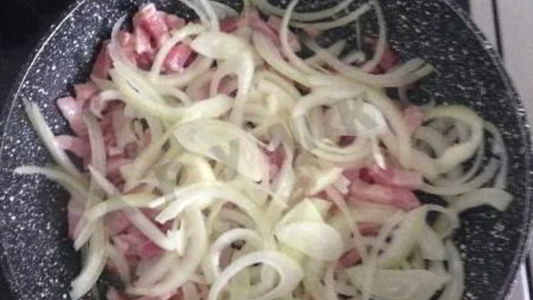 ШАГ 5. тарт фламбе с беконом