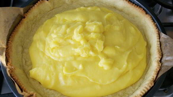 ШАГ 10. тарт с лимонным кремом и фисташками