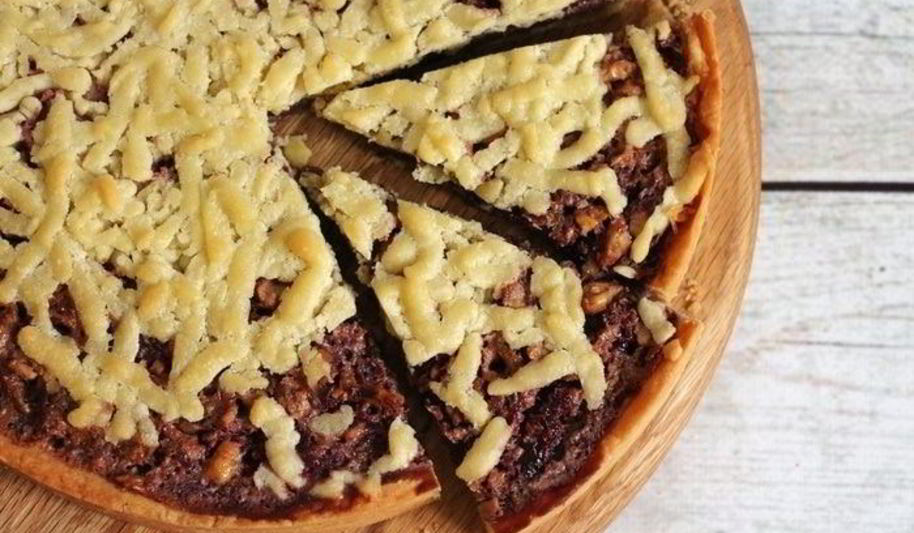 Рецепт тарт с вишней и грецкими орехами