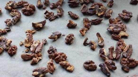 ШАГ 4. тарт с вишней и грецкими орехами