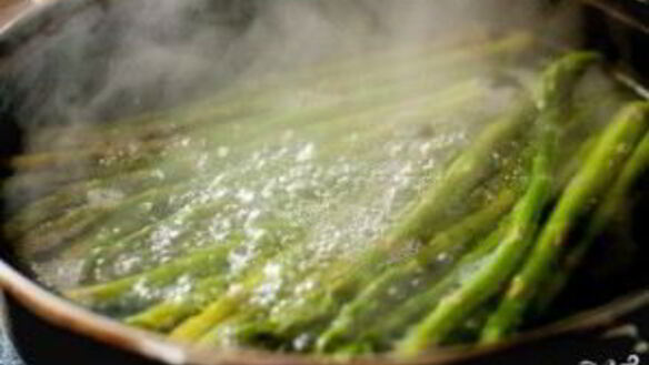 ШАГ 3. тарт со спаржей