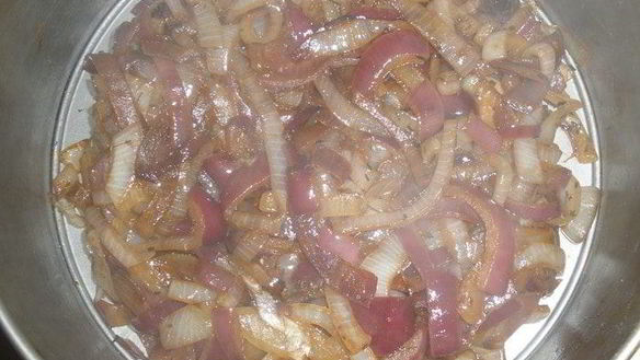 ШАГ 4. тарт-татен с луковым ассорти