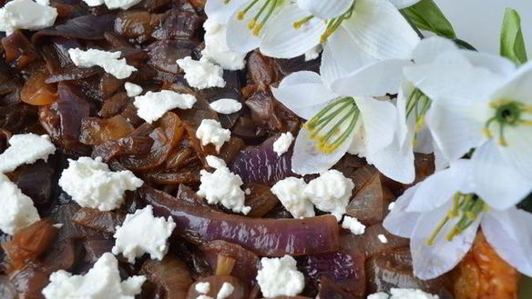 ШАГ 6. тарт-татен с луковым ассорти