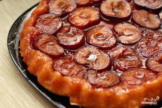 Тарт татен со сливами