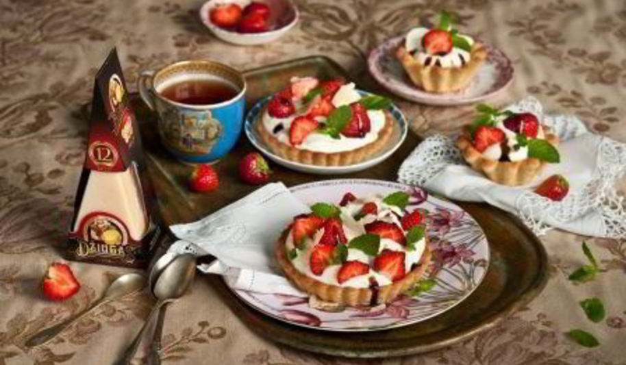 Рецепт тартинки с клубникой в сырно-сливочном креме