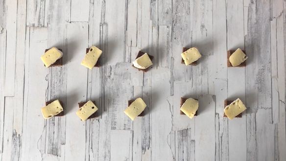 ШАГ 5. тартинки с виноградом