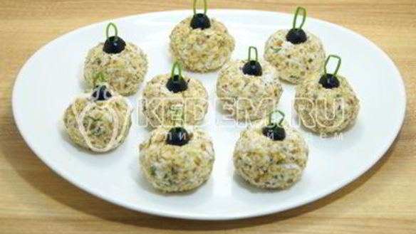 ШАГ 8. закуска елочные шары