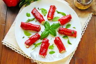 Закуска из болгарского перца с брынзой и травами