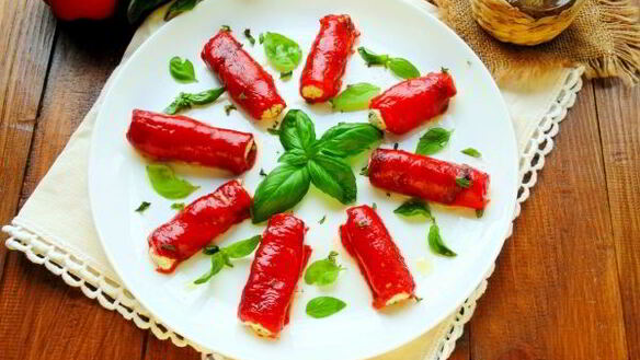 ШАГ 12. закуска из болгарского перца с брынзой и травами