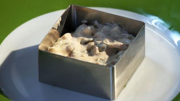 ШАГ 8. закуска из шпината, сыра и бекона