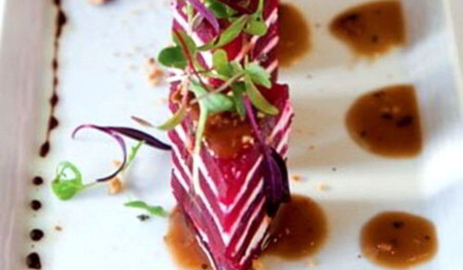 Рецепт закуска новогодняя из свеклы и сыра