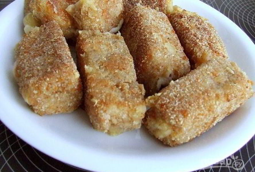 Жареный сыр с грецким орехом